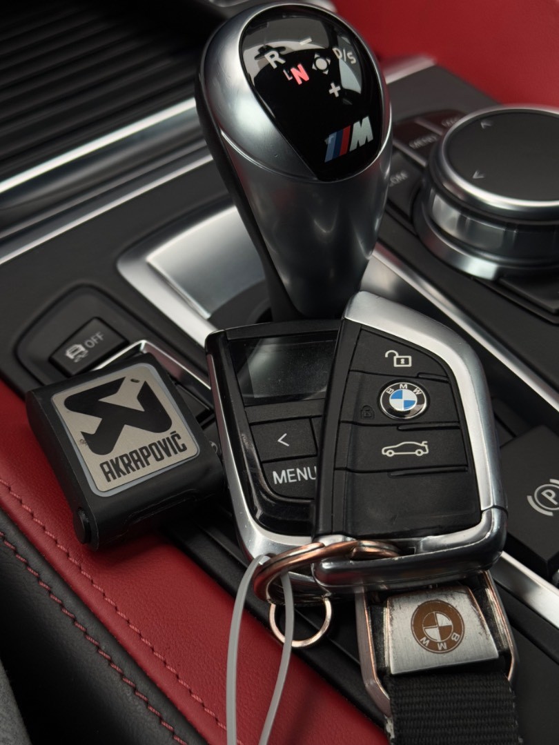 BMW X6 M edition BLACK FIRE, AKRAPOVIČ