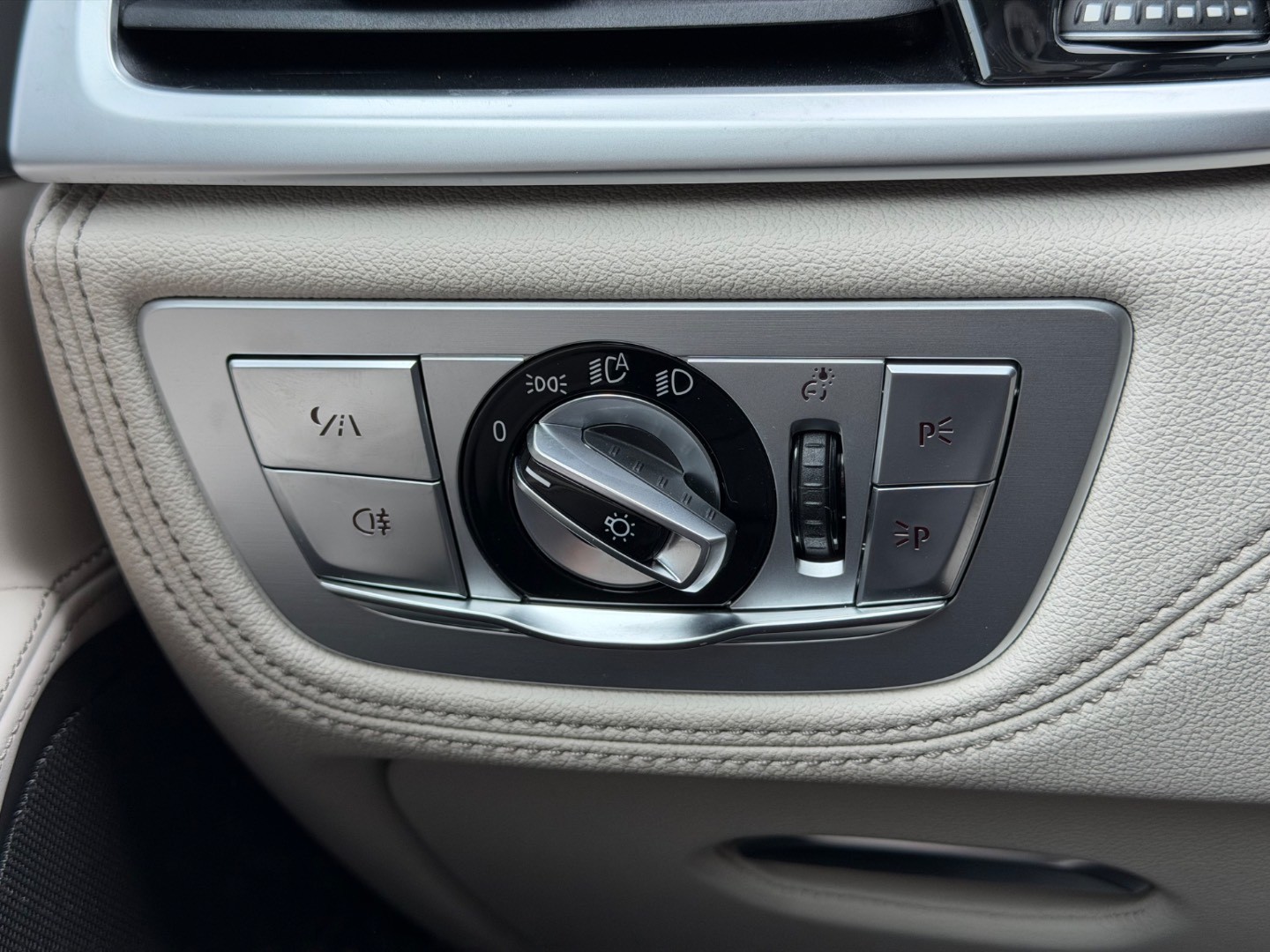 BMW Rad 7 740Ld xDrive A/T