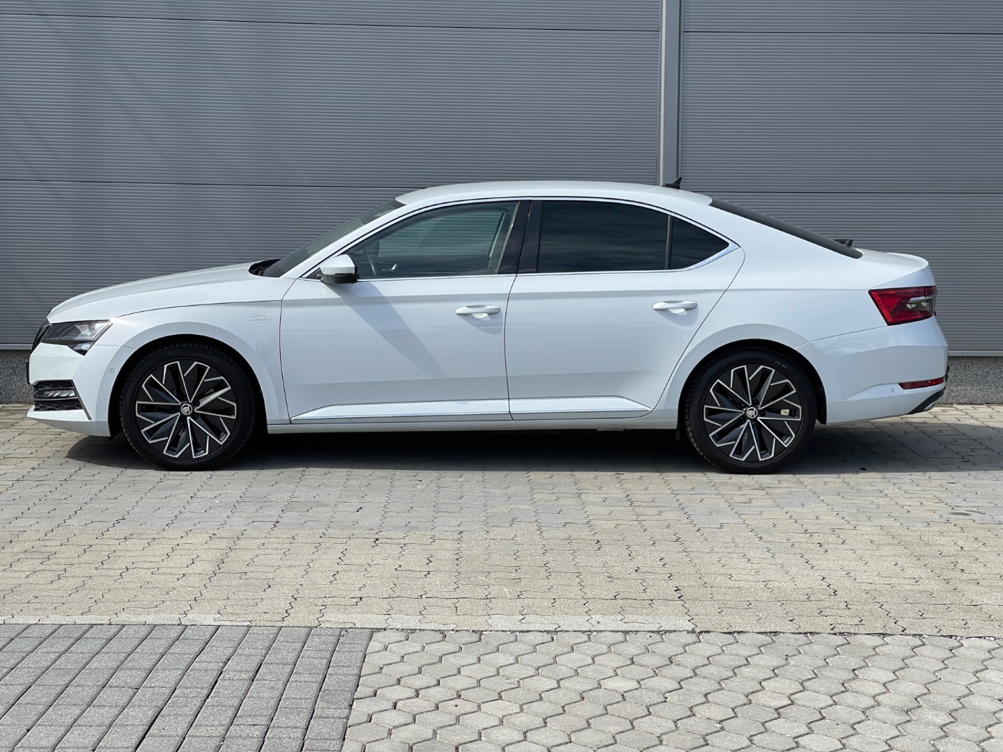 Škoda Superb 1.4 TSI PHEV Laurin Klement DSG