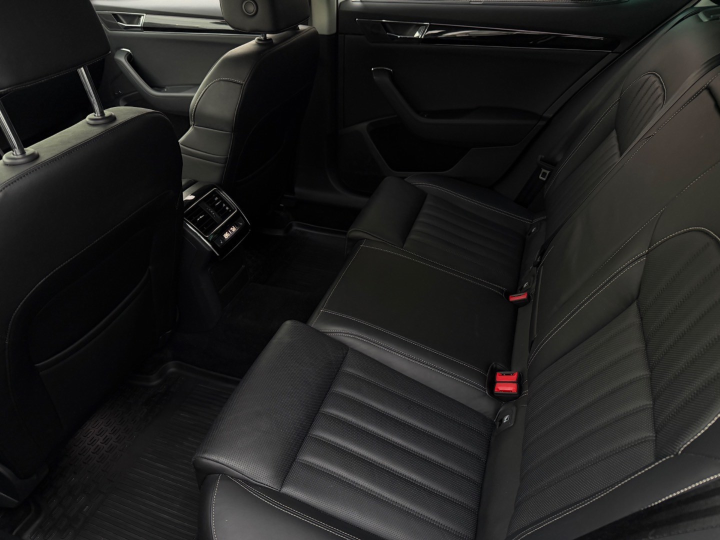 Škoda Superb 1.4 TSI PHEV Laurin Klement DSG