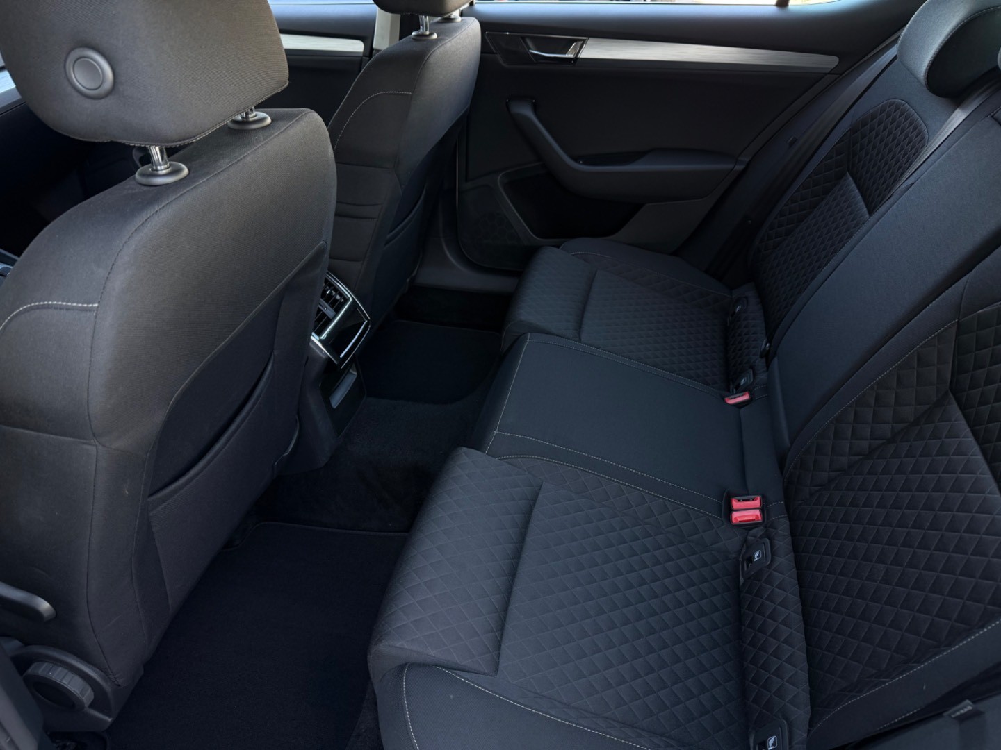 Škoda Superb 2.0 TDI SCR Ambition 4×4 DSG