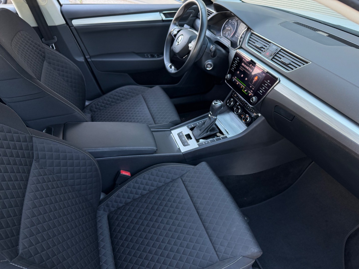 Škoda Superb 2.0 TDI SCR Ambition 4×4 DSG
