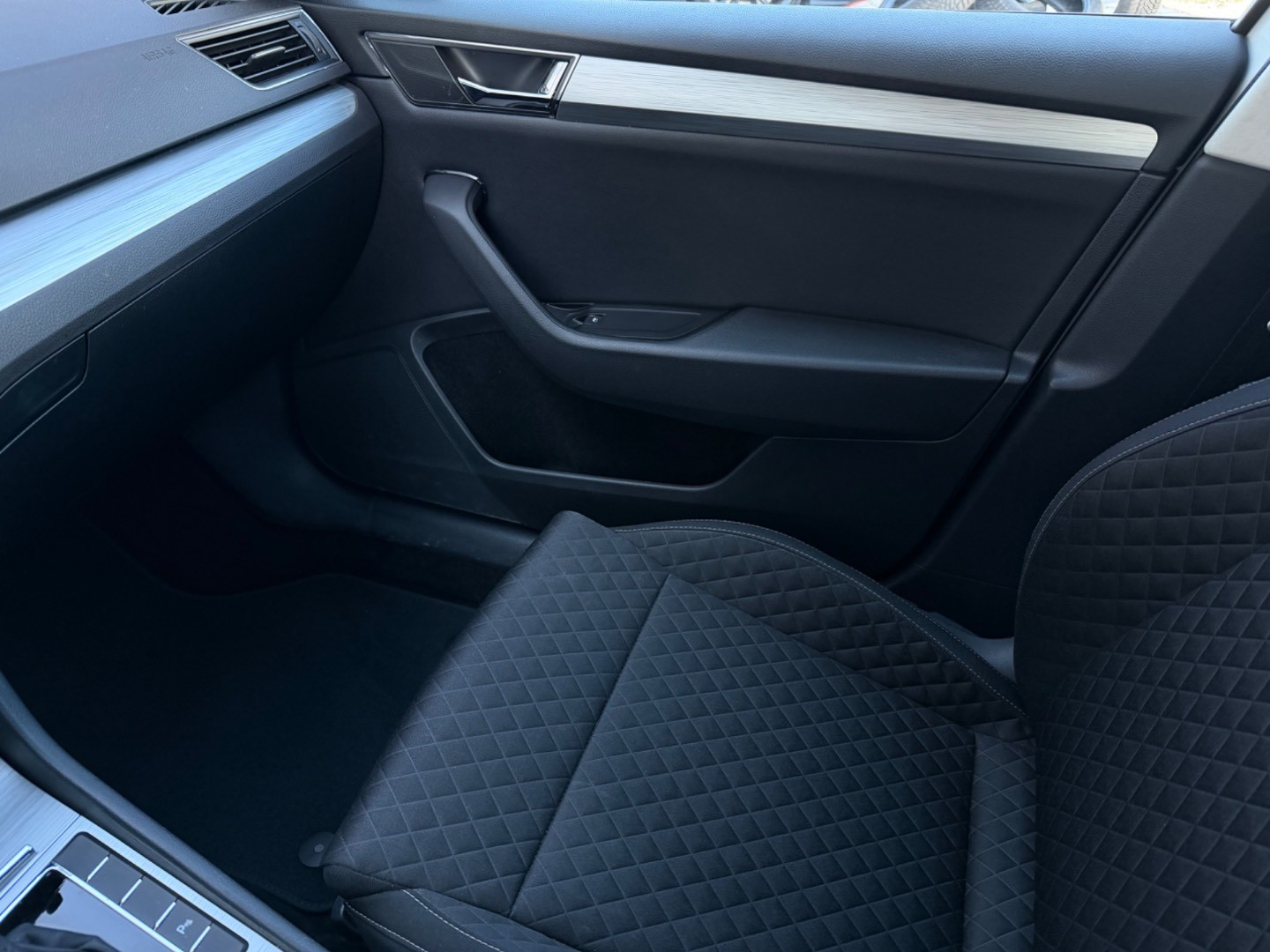 Škoda Superb 2.0 TDI SCR Ambition 4×4 DSG